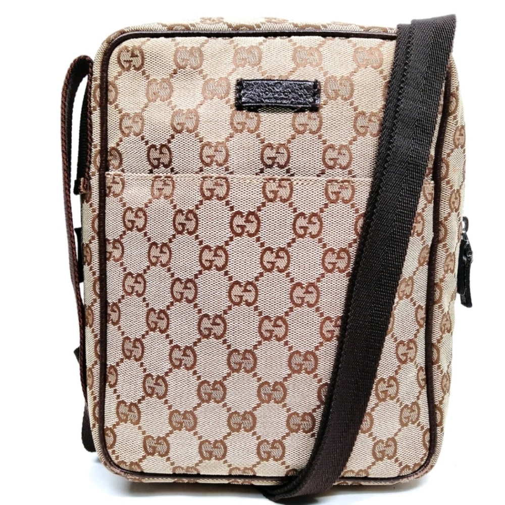 Sold!!! Gucci GG Crossbody Shoulder Bag